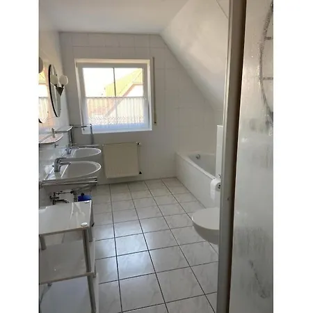 In With Swimming Pool